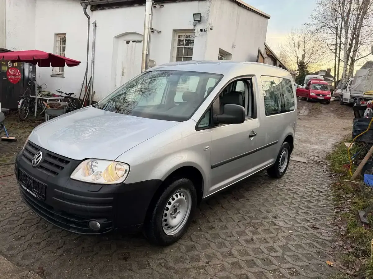 Second-hand VW Caddy 102 CP (75 kW) 2007 Argintiu Monovolum