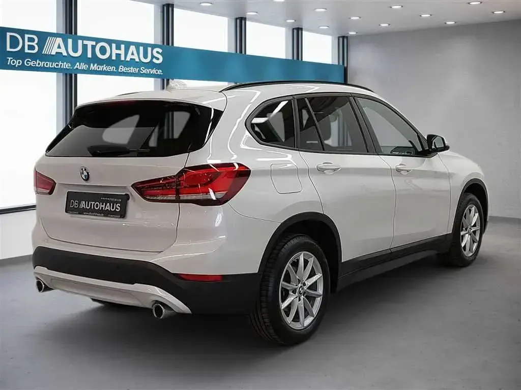 Gebraucht BMW X1 150 PS (110 kW) 2022 Weiß SUV