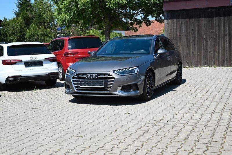 Grau Gebraucht 2021 Audi A4 S-Line Kombi | 28.999 € (Fairer Preis) - Bild 1/4