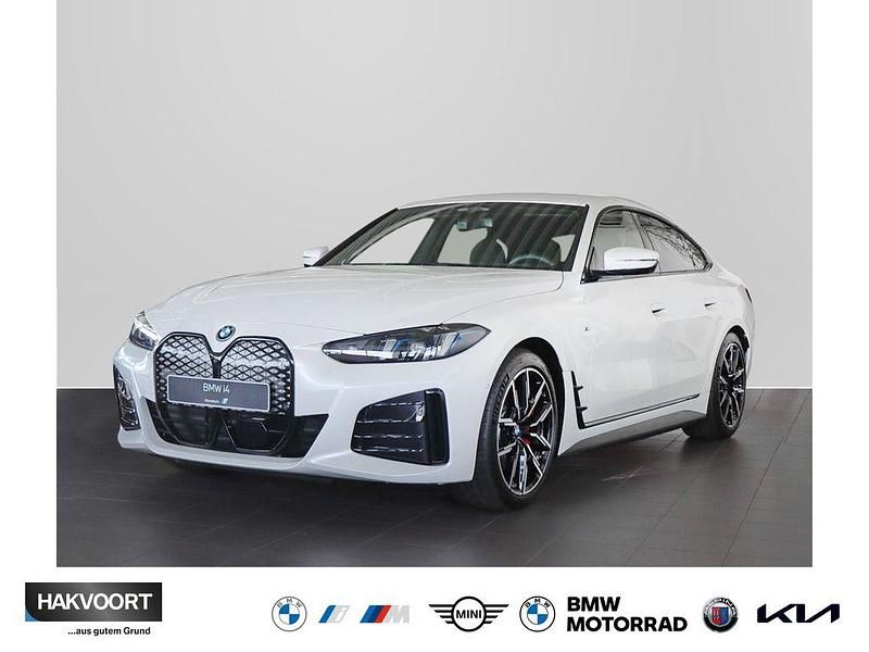 Mineralweiss Neu 2025 BMW i4 M Sport Limousine | 63.990 € (Etwas zu teuer) - Bild 1/4