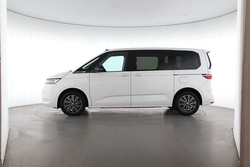 Gebraucht VW Multivan Life 204 PS (150 kW) 2025 Candyweiß Van