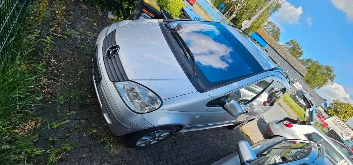 Gebraucht Mercedes Vaneo 125 PS (91 kW) 2003 Silber Van / Kleinbus