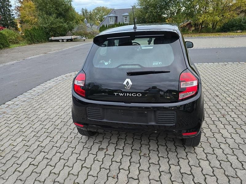 Gebraucht Renault Twingo 69 PS (50 kW) 2016 Schwarz Kleinwagen