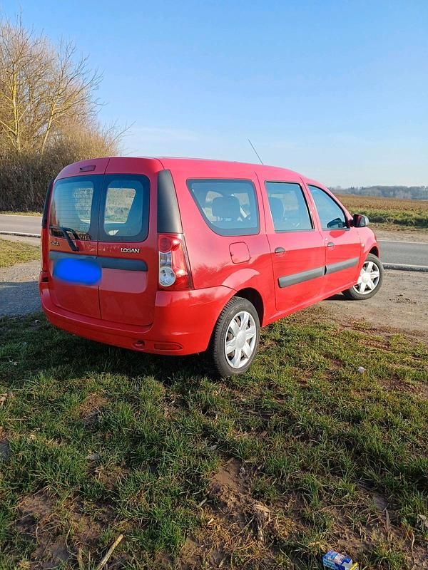 Gebraucht Dacia Logan MCV 2011 Rot Kombi