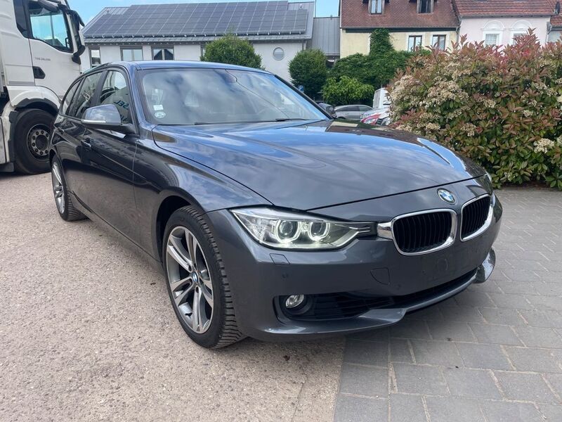 Grau Gebraucht 2013 BMW 328 Sport Line Kombi | 9.999 € (Guter Preis) - Bild 1/4
