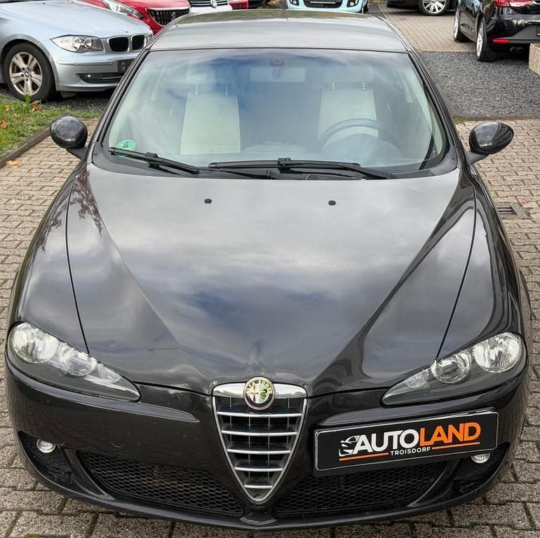 Gebraucht Alfa Romeo 147 120 PS (88 kW) 2007 Schwarz Kleinwagen
