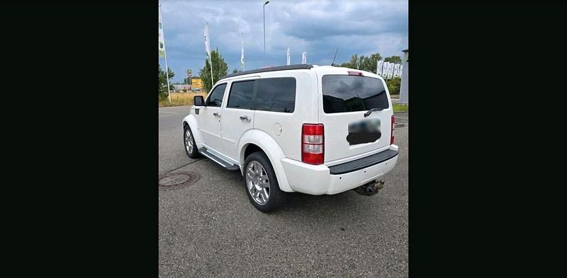 Gebraucht Dodge Nitro 174 PS (127 kW) 2008 Weiß SUV