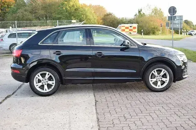 Gebraucht Audi Q3 Sport 150 PS (110 kW) 2016 Schwarz SUV