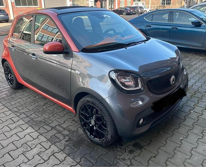 Gebraucht Smart ForFour Passion 71 PS (52 kW) 2015 Orange Kleinwagen