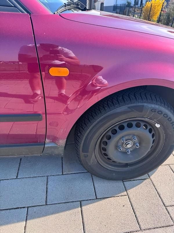 Gebraucht VW Passat 101 PS (74 kW) 1997 Rot Limousine