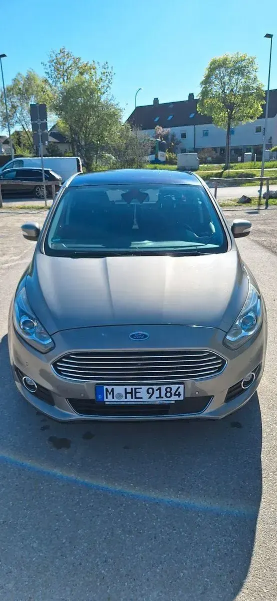 Occasion Ford S-MAX Titanium 179 ch (131 kW) 2016 Argent Monospace