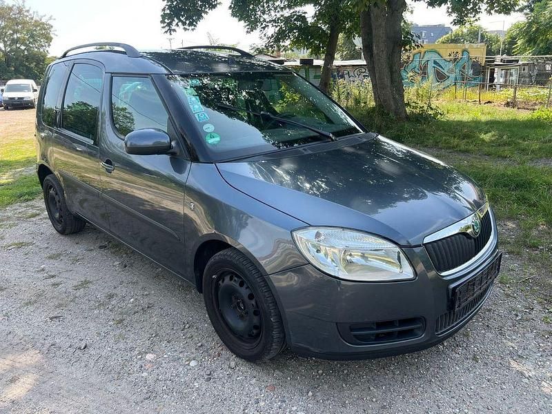 Grau Gebraucht 2009 Skoda Roomster Plus Edition Van / Kleinbus | 1.200 € (Fairer Preis) - Bild 1/4