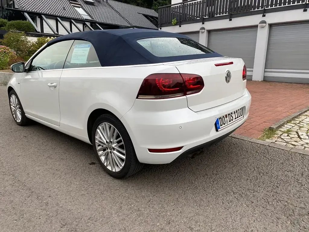Gebraucht VW Golf Cabriolet Cup 122 PS (89 kW) 2015 Weiß Cabrio