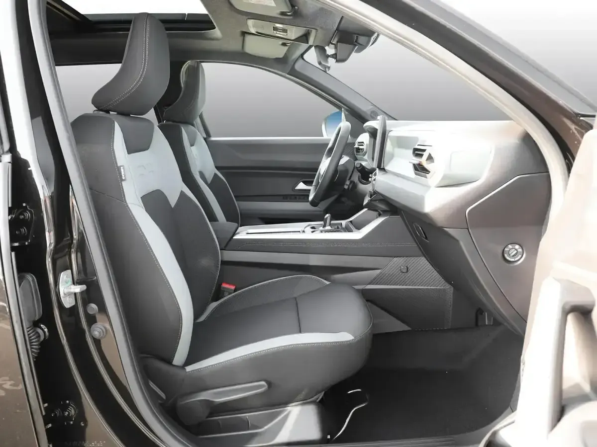 Gebraucht Dacia Bigster Extreme 158 PS (116 kW) 2026 Perlmuttschwarz SUV