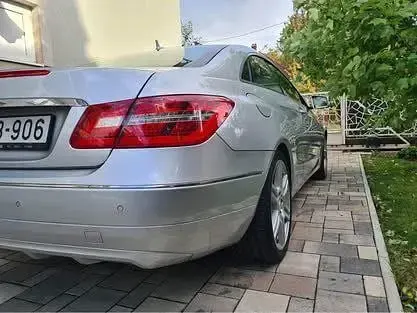 Second-hand Mercedes E250 204 CP (150 kW) 2010 Argintiu Coupe