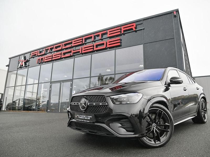 Obsidianschwarz metallic Gebraucht 2024 Mercedes GLE450 AMG AMG line Coupé | 104.890 € (Teuer) - Bild 1/4