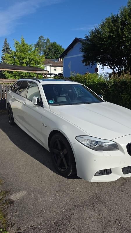 Gebraucht BMW 525 Comfort Edition 204 PS (150 kW) 2011 Weiß Kombi