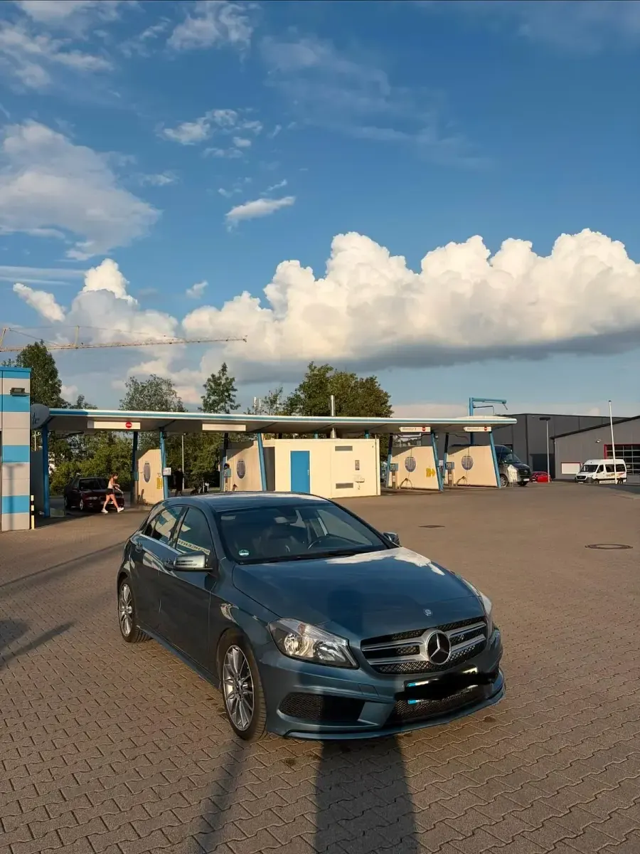 Gebraucht Mercedes A180 AMG line 122 PS (89 kW) 2013 Andere farben Kleinwagen