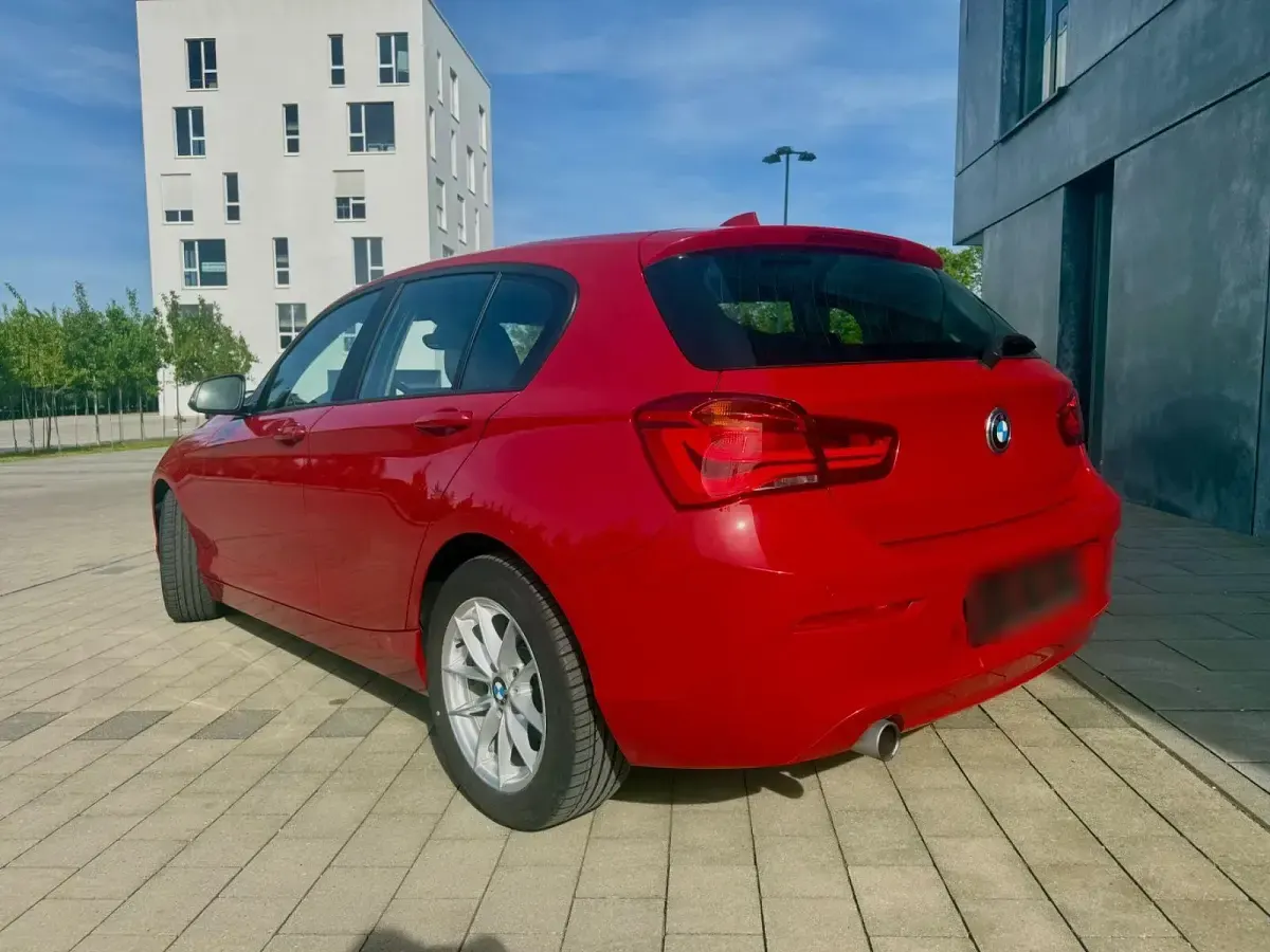 Gebraucht BMW 118 Advantage 136 PS (100 kW) 2018 Rot Kleinwagen