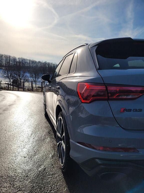 Gebraucht Audi RS Q3 Ambiente 400 PS (294 kW) 2021 Grau SUV