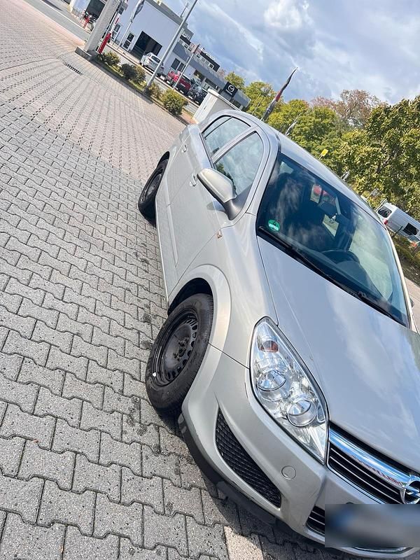 Gebraucht Opel Astra 122 PS (89 kW) 2009 Kleinwagen
