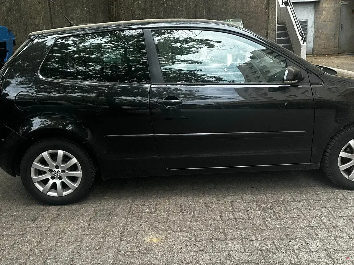 Gebraucht VW Polo 80 PS (58 kW) 2007 Schwarz Kleinwagen