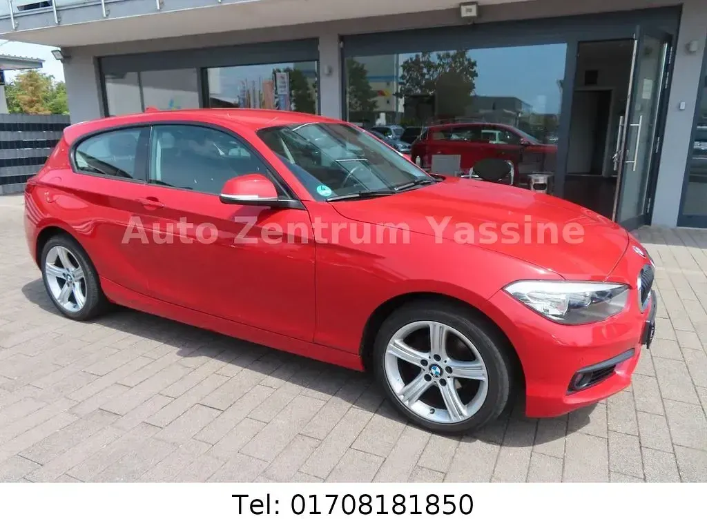 Gebraucht BMW 118 Advantage 136 PS (100 kW) 2018 Rot Limousine