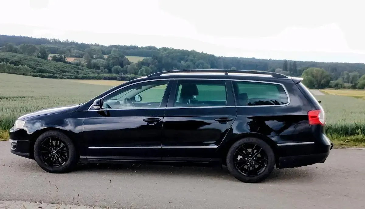 Gebraucht VW Passat 160 PS (117 kW) 2010 Schwarz Kombi