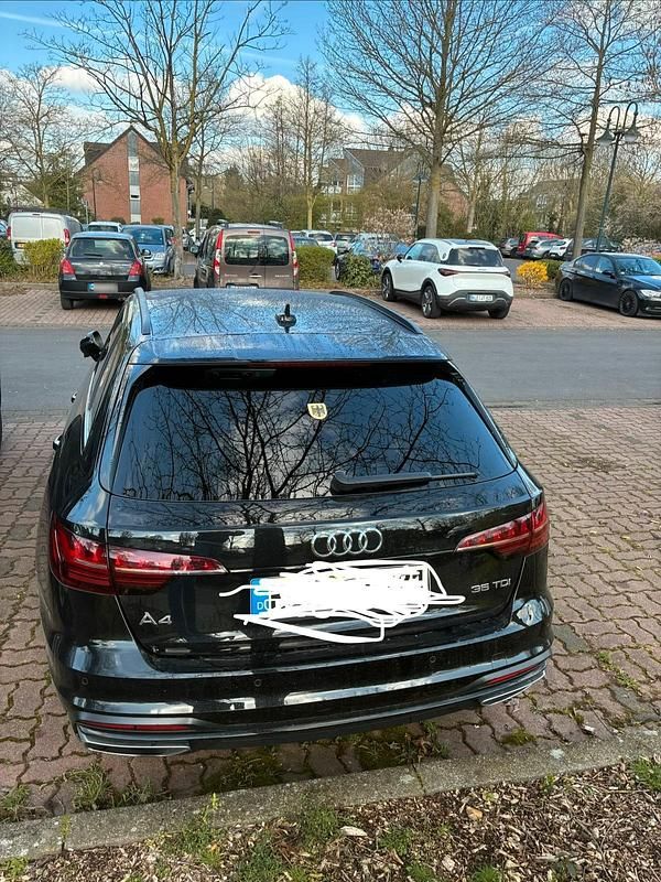 Gebraucht Audi A4 Ambiente 163 PS (119 kW) 2024 Schwarz Kombi