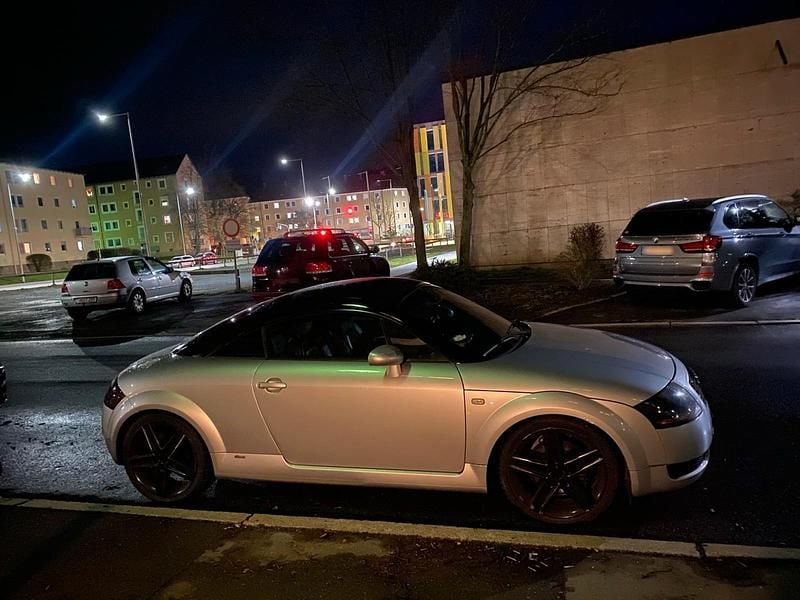 Gebraucht Audi TT 180 PS (132 kW) 1999 Silber Coupé