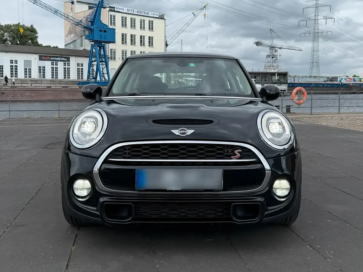 Gebraucht Mini Cooper S 192 PS (141 kW) 2017 Schwarz Kleinwagen