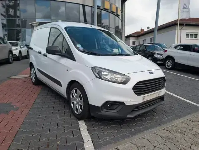 Gebraucht Ford Transit Trend 101 PS (74 kW) 2021 Weiß Van