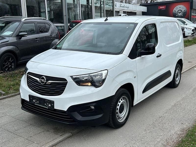 Gebraucht Opel Combo 102 PS (75 kW) 2021 Weiß Van / Kleinbus