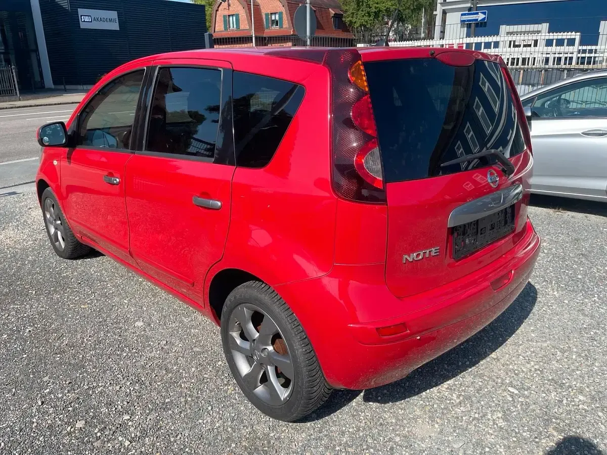 Gebraucht Nissan Note 110 PS (80 kW) 2011 Rot Kleinwagen