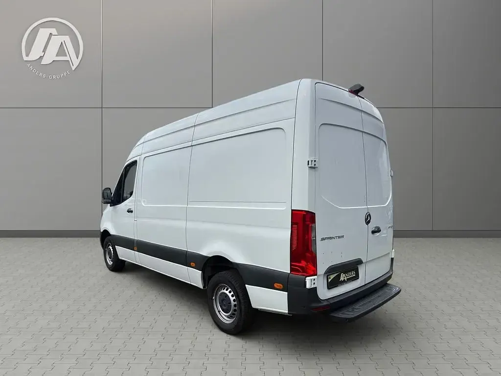 Gebraucht Mercedes Sprinter 170 PS (125 kW) 2022 Arktikweiß Van