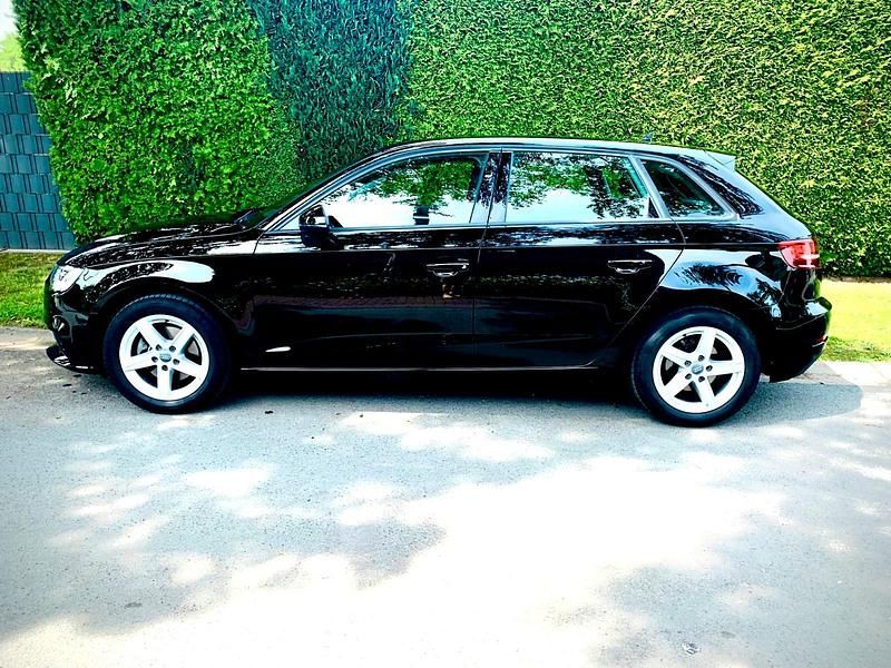Second-hand Audi A3 115 CP (84 kW) 2020 Negru Berlinǎ