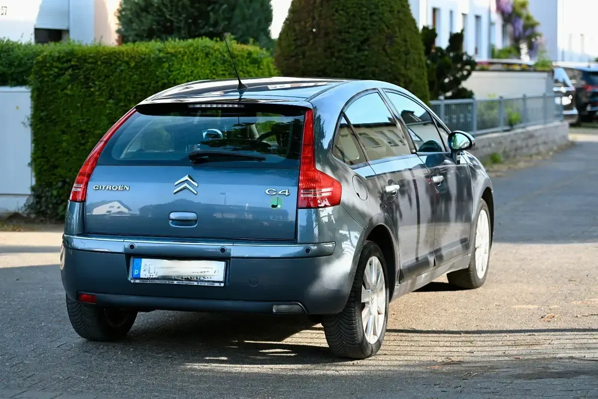 Brugt Citroën C4 Style 109 HK (80 kW) 2005 Grå Hatchback