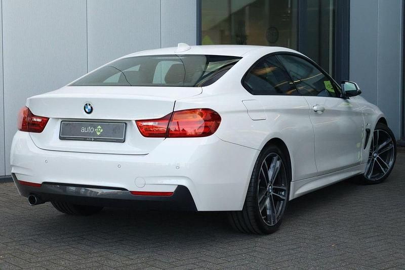 Gebraucht BMW 420 M Sport 184 PS (135 kW) 2016 Weiß Coupé