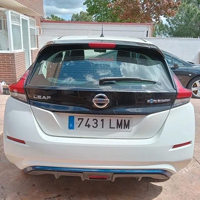 Gebraucht Nissan Leaf 110 kW (150 PS) 2021 Weiß Kleinwagen