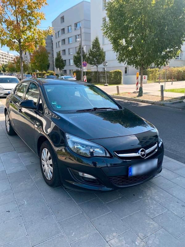 Schwarz Gebraucht 2014 Opel Astra Kleinwagen | 5.400 € (Fairer Preis) - Bild 1/4