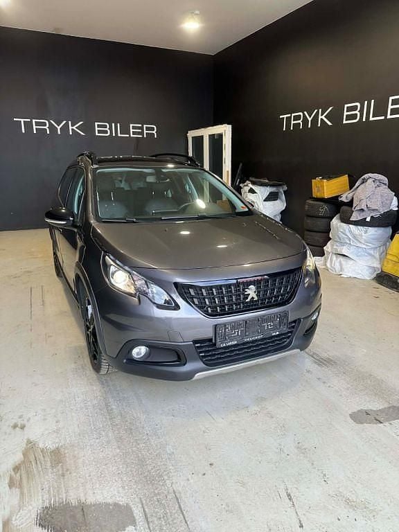 Gebraucht Peugeot 2008 GT-line 120 PS (88 kW) 2019 Grau SUV