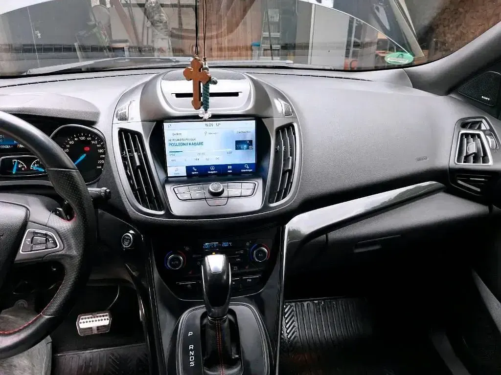 Gebraucht Ford Kuga ST 180 PS (132 kW) 2020 Schwarz SUV