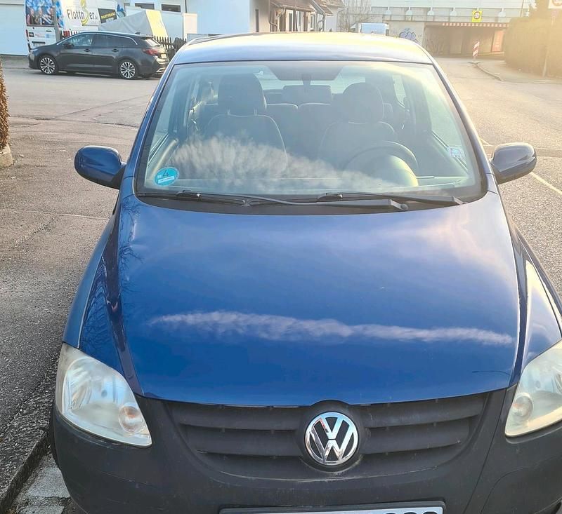Gebraucht VW Fox 54 PS (39 kW) 2007 Blau Kleinwagen