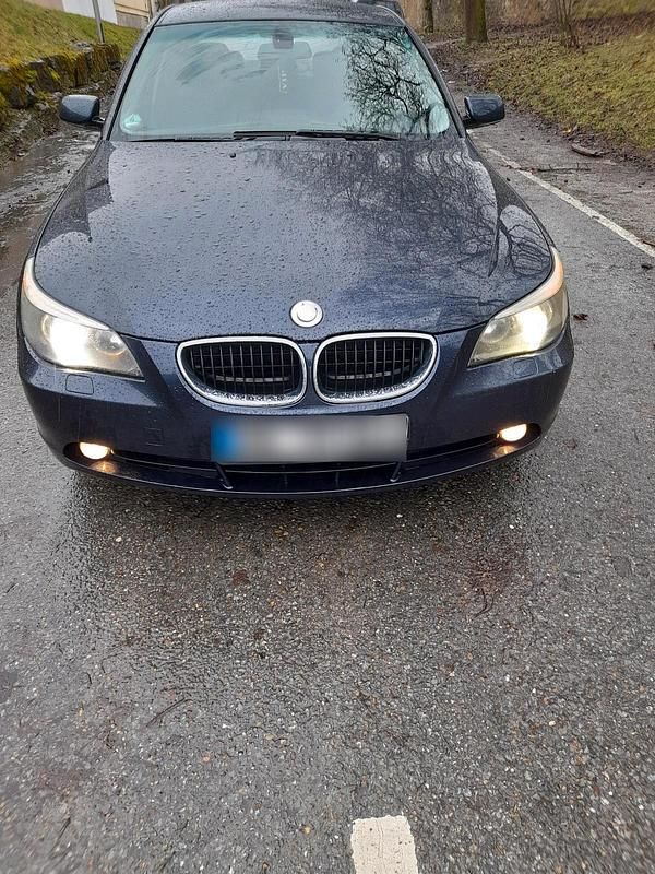 Gebraucht BMW 530 218 PS (160 kW) 2003 Blau Limousine
