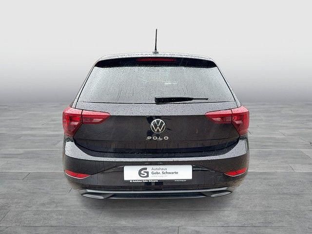 Gebraucht VW Polo Move 95 PS (69 kW) 2023 Deep black perleffekt Kleinwagen