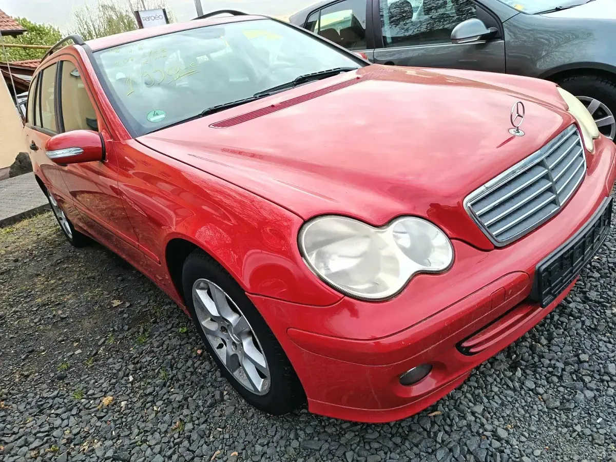Gebraucht Mercedes C180 136 PS (100 kW) 2005 Rot Kombi