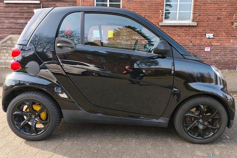 Gebraucht Smart ForTwo Coupé 61 PS (44 kW) 2007 Schwarz Coupé