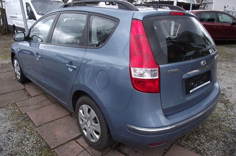 Gebraucht Hyundai i30 Classic 116 PS (85 kW) 2009 Other Kombi