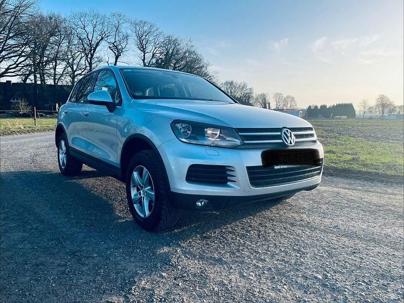 Gebraucht VW Touareg 239 PS (175 kW) 2010 Silber SUV