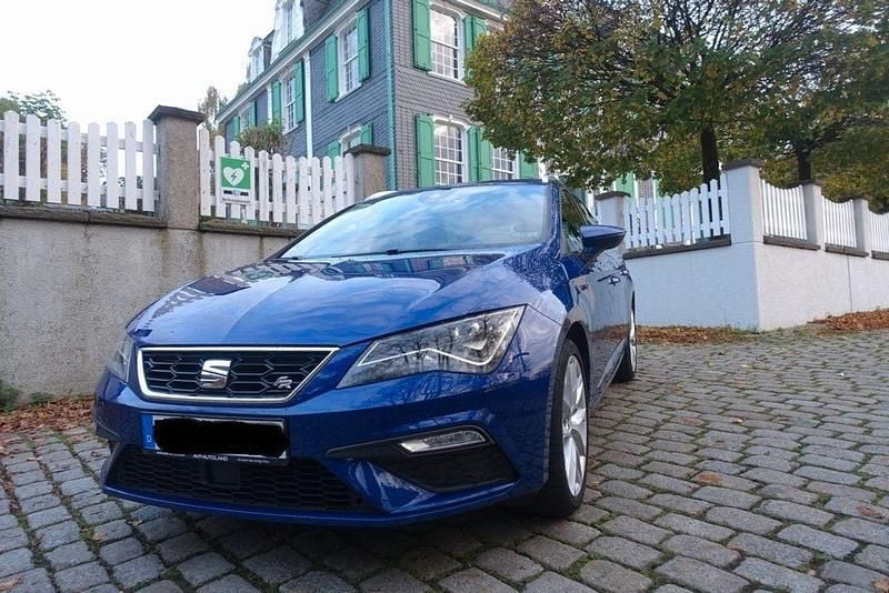 Blau Gebraucht 2020 Seat Leon ST FR Kombi | 13.700 € (Guter Preis) - Bild 1/4